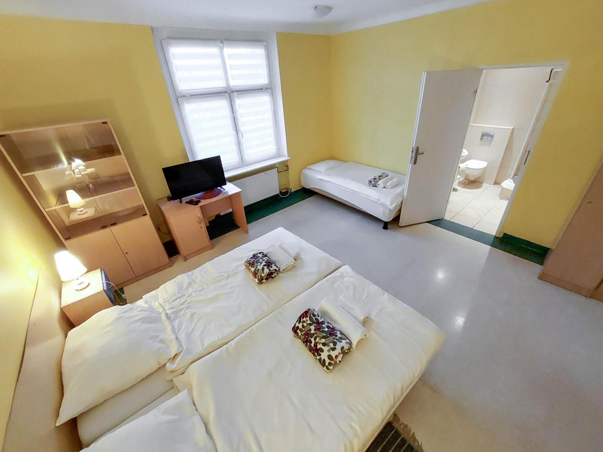 Pod Starymi Lipami Appartement Szczecin Buitenkant foto