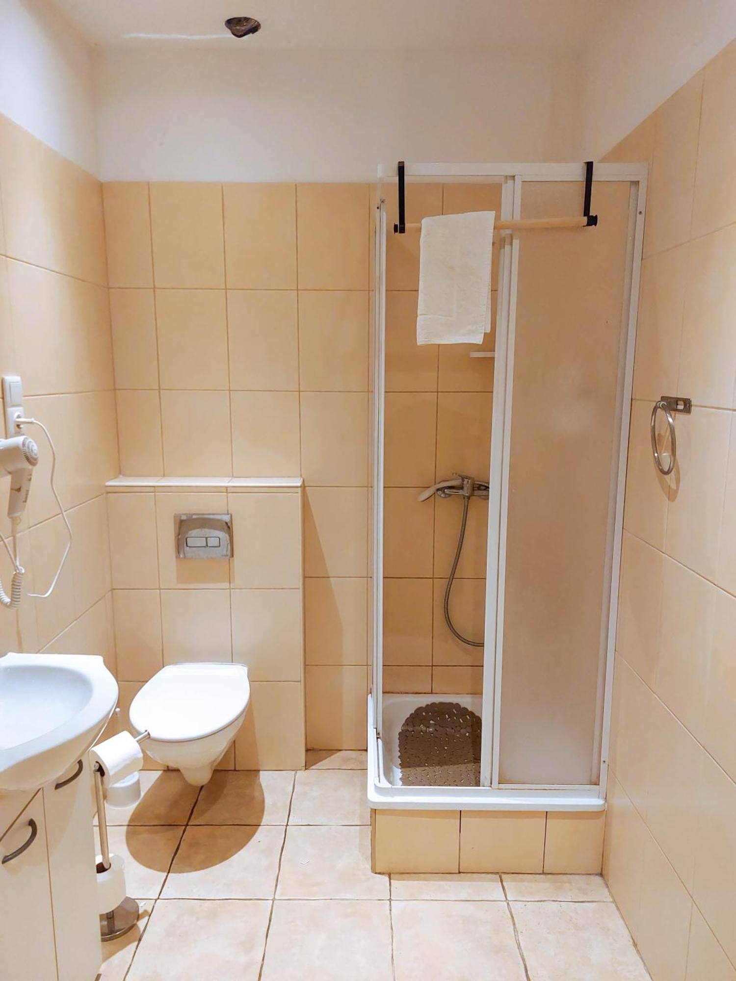 Pod Starymi Lipami Appartement Szczecin Buitenkant foto