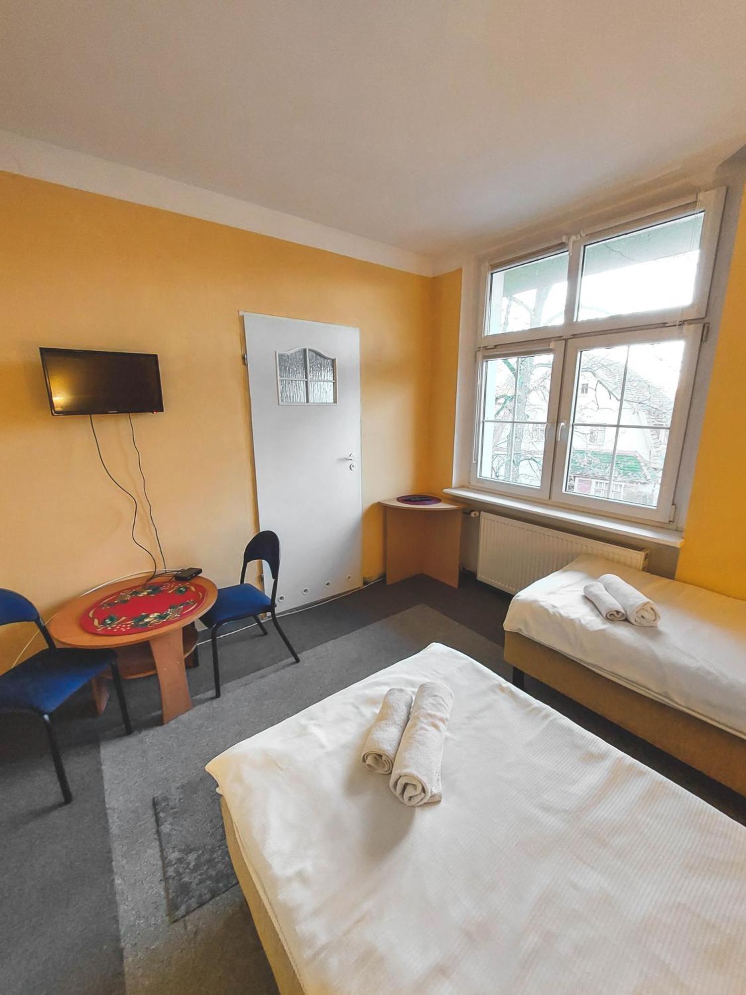 Pod Starymi Lipami Appartement Szczecin Buitenkant foto