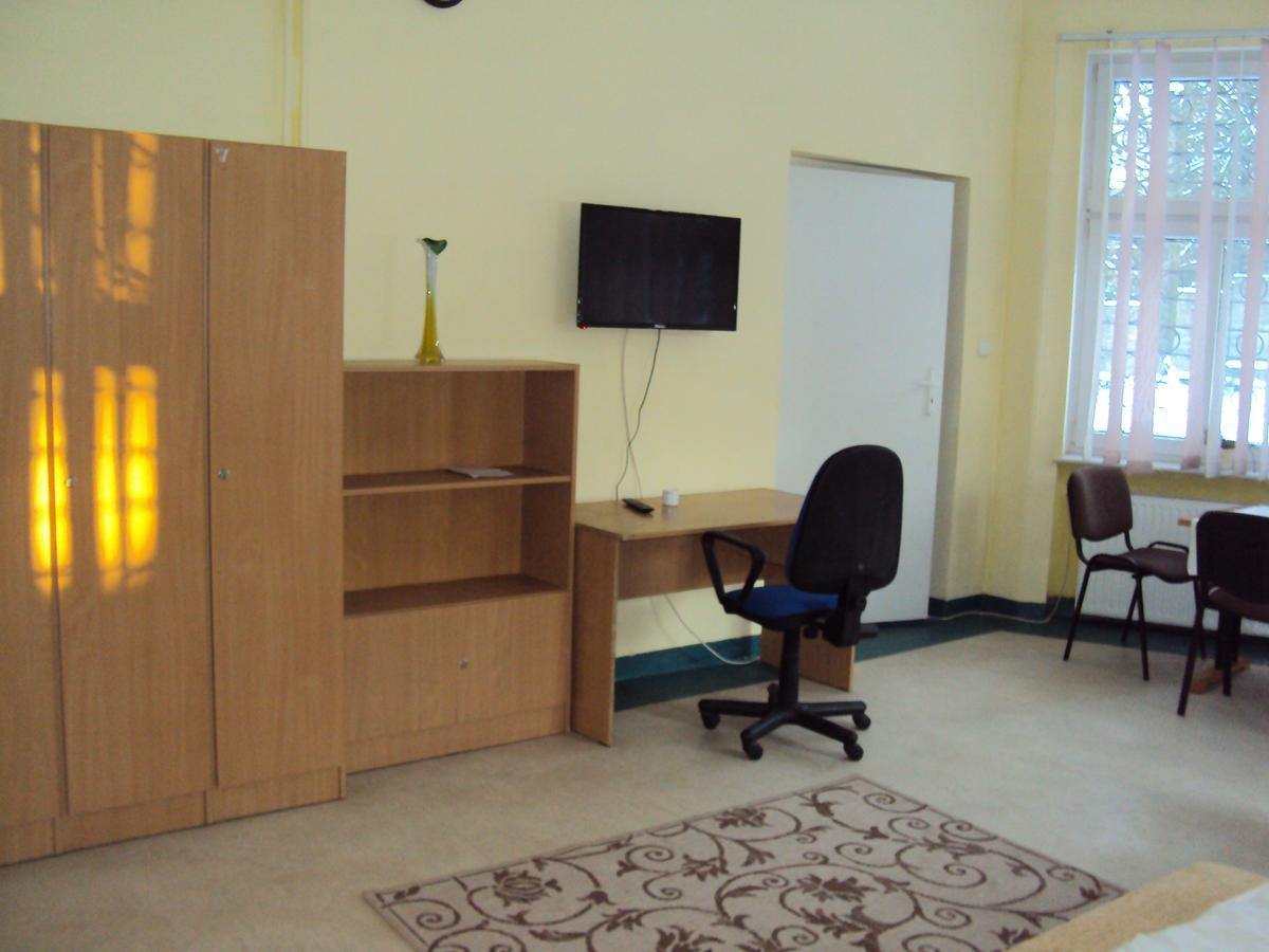 Pod Starymi Lipami Appartement Szczecin Buitenkant foto
