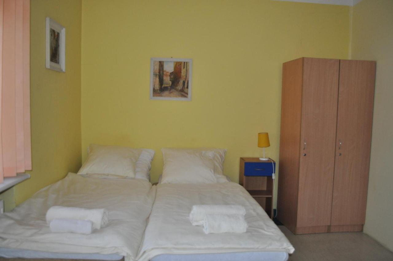 Pod Starymi Lipami Appartement Szczecin Buitenkant foto