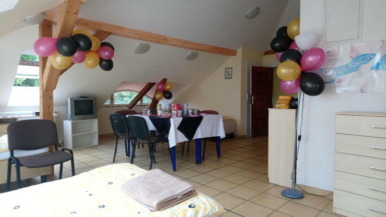 Pod Starymi Lipami Appartement Szczecin Buitenkant foto